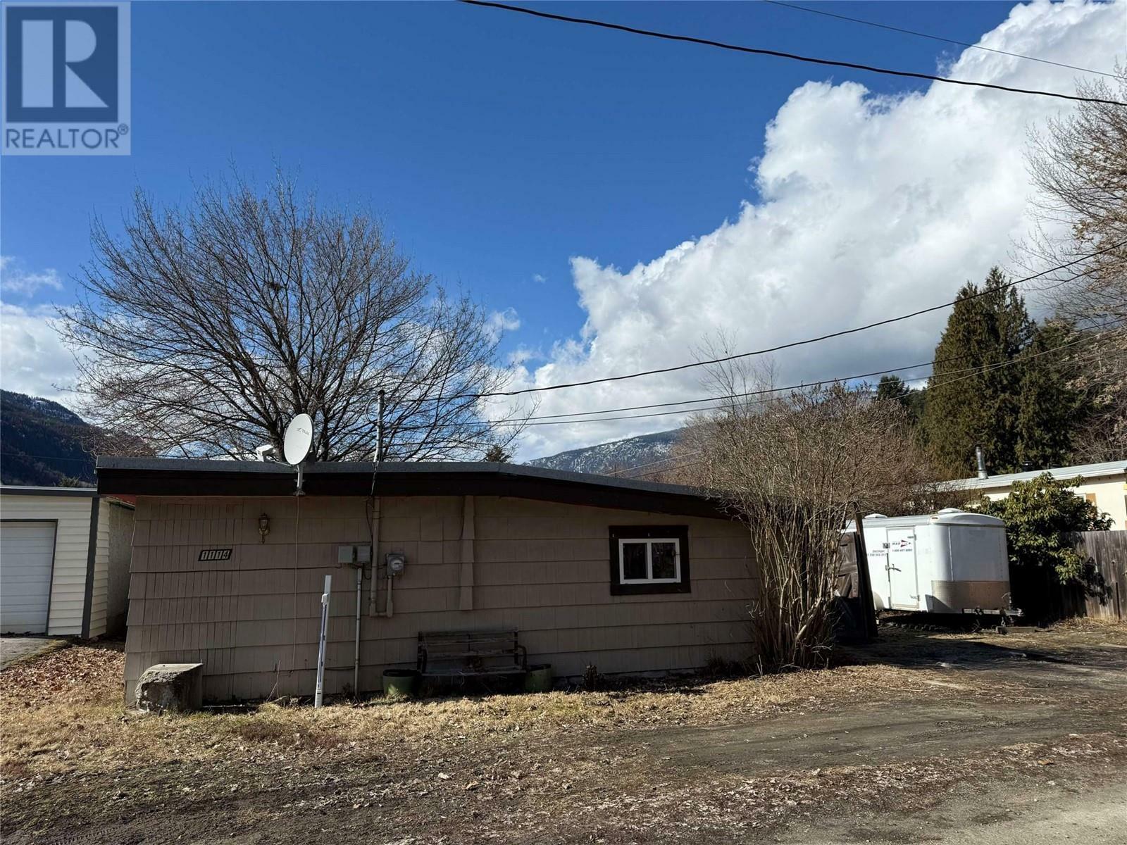 1114 Columbia Heights Other  Robson BC V0G 1X0 photo