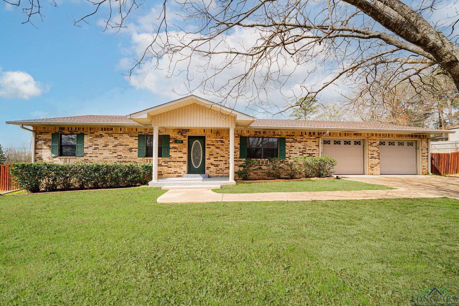 Property Photo:  249 Loma Vista Drive  TX 75601 
