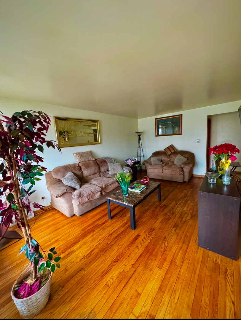 Property Photo: 14333 Drexel Avenue IL 60419