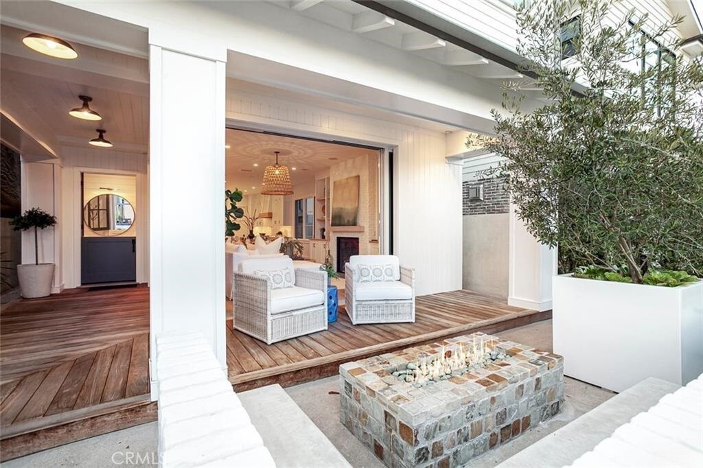 Property Photo: 409 39th Street CA 92663