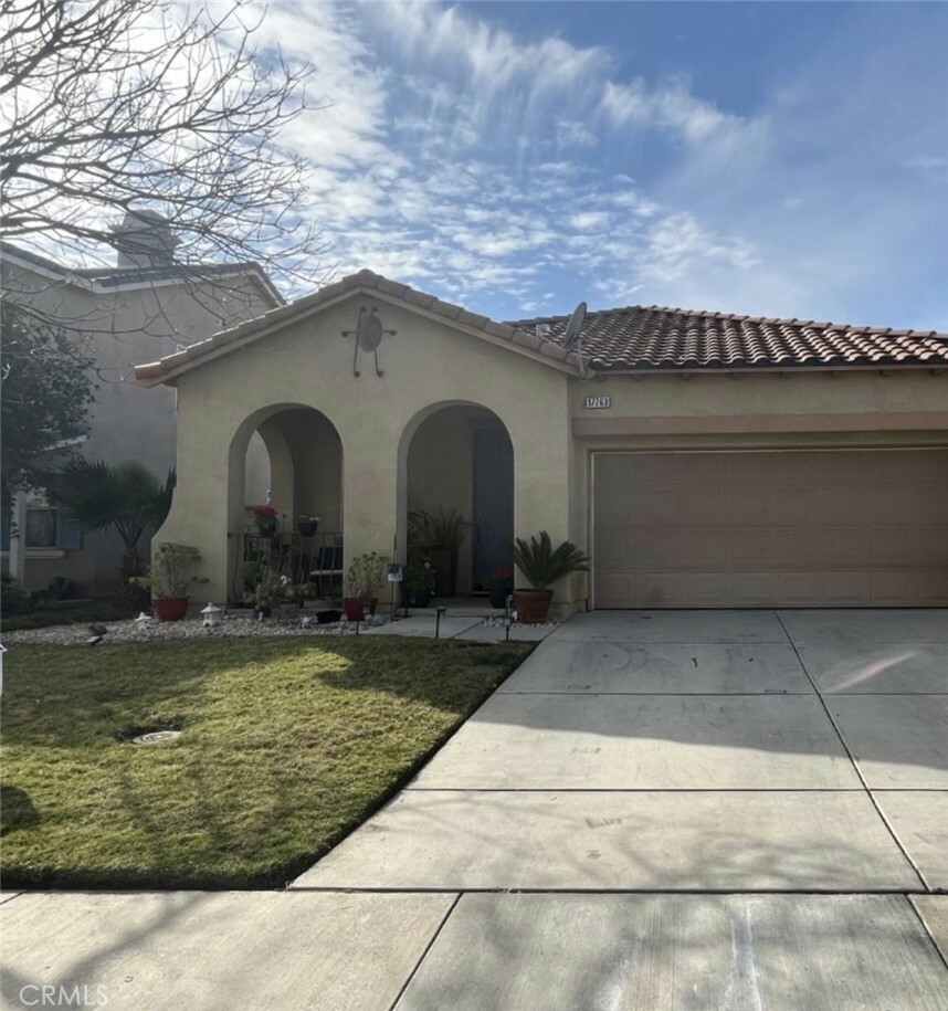 Property Photo:  17763 Camino Del Rey  CA 92551 