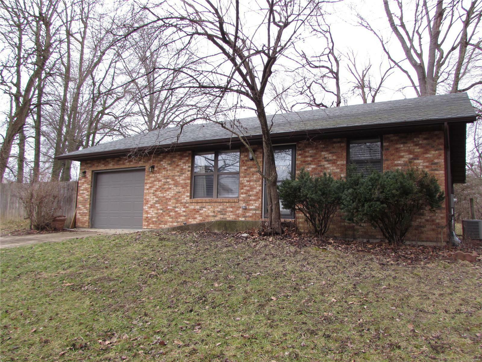 Property Photo:  676 S Station Road  IL 62034 