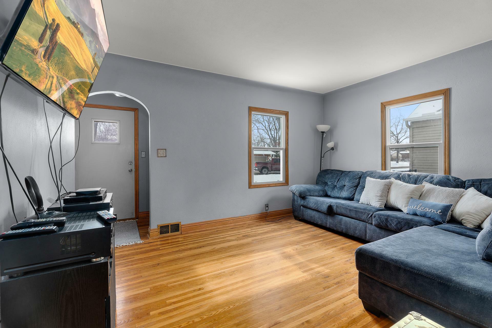 Property Photo:  815 Ashland Avenue  MN 55071 