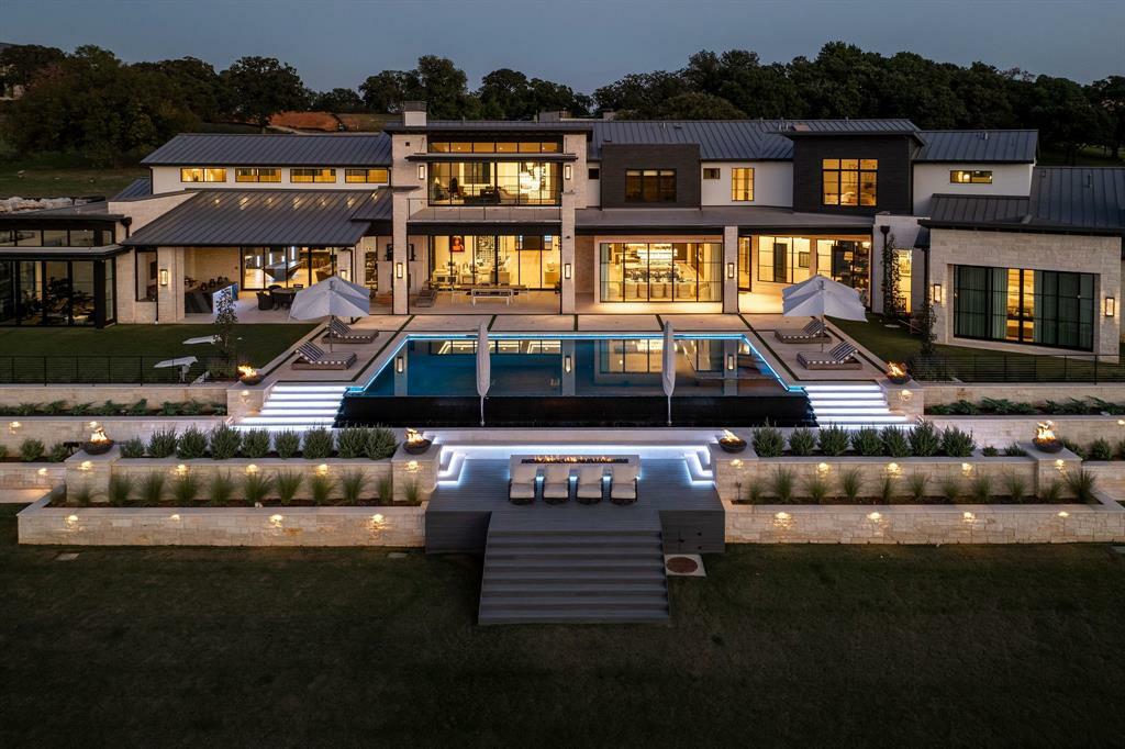 Property Photo: 1888 Lakeshore Drive TX 76262