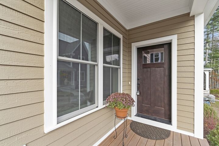 Property Photo:  13 Kay'S Walk 13  MA 01741 