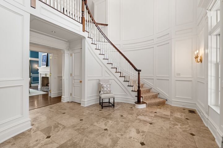 Property Photo: 20 Sherwood Farm Lane CT 06831