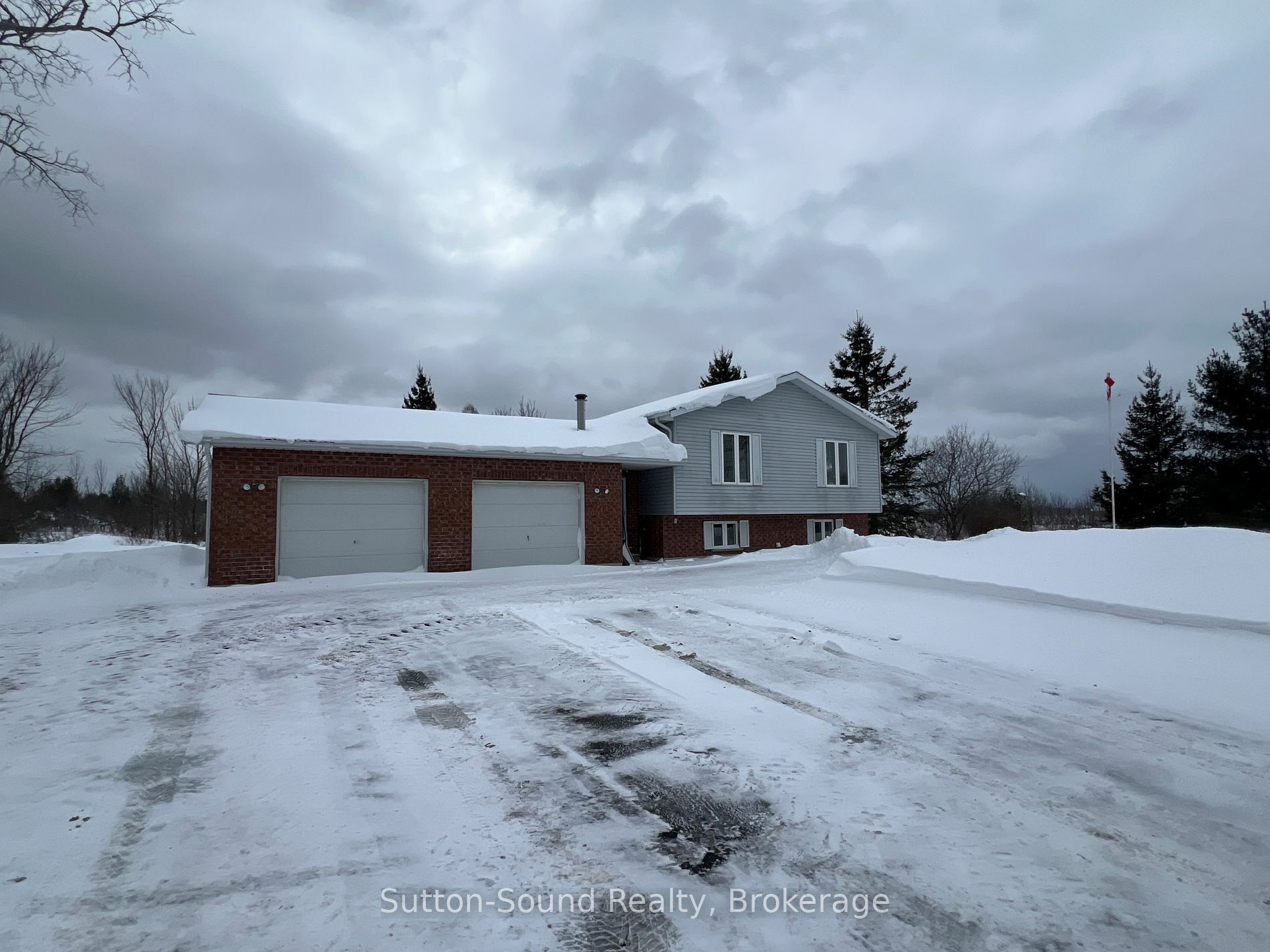 Property Photo:  401142 Grey Rd 17  ON N0H 2T0 