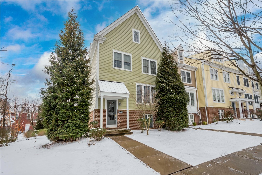 Property Photo: 1301 Village Ln PA 15017