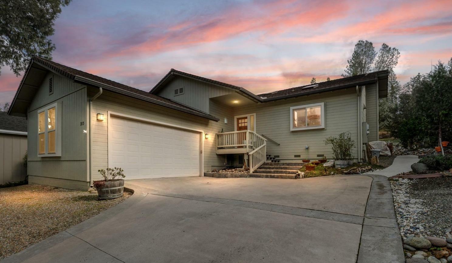 Property Photo:  213 Lupine Lane  CA 95247 