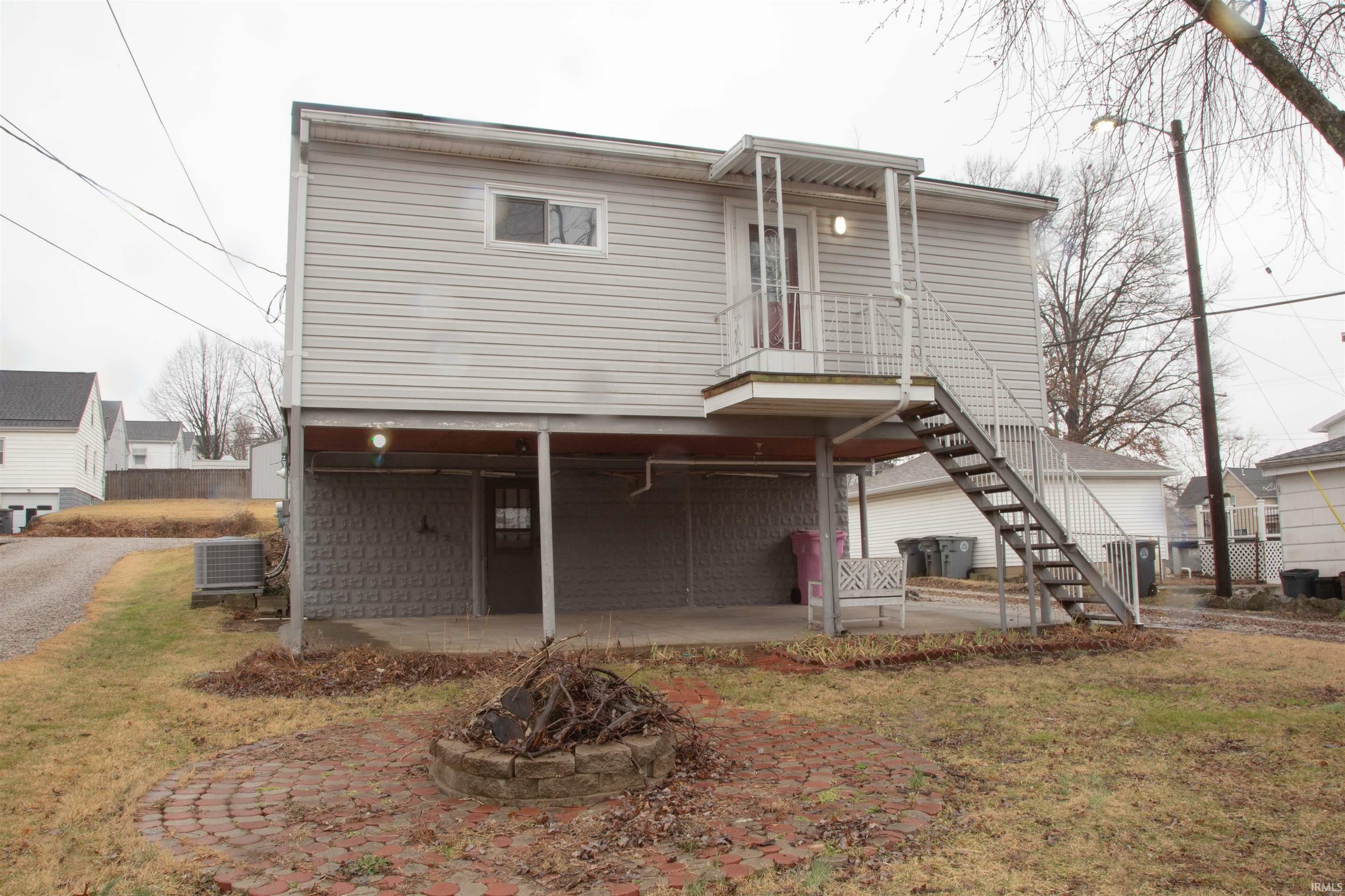 Property Photo:  310 Wills Avenue  IN 47712 