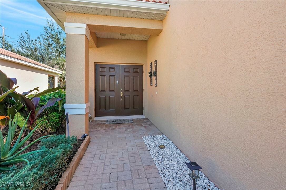 Property Photo:  8979 Spring Mountain Way  FL 33908 