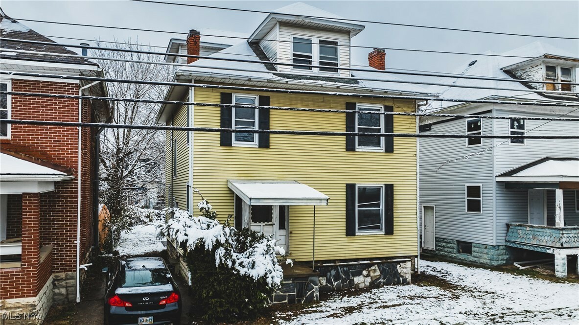 Property Photo:  1425 23rd Street  WV 26101 