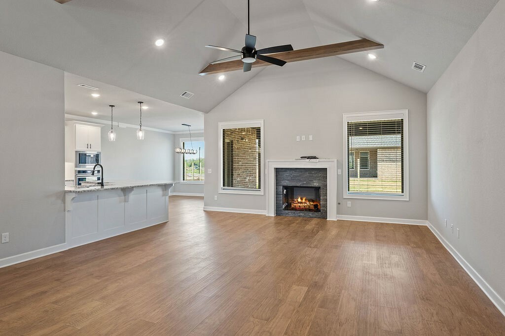 Property Photo: 1440 Tiffany Street AR 72719