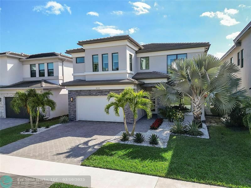 Property Photo:  8232 Wildwood Lakes Dr  FL 33496 