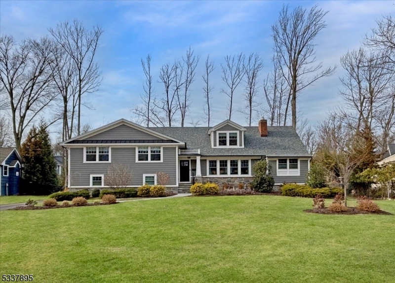 Property Photo:  2087 Arrowwood Dr  NJ 07076 