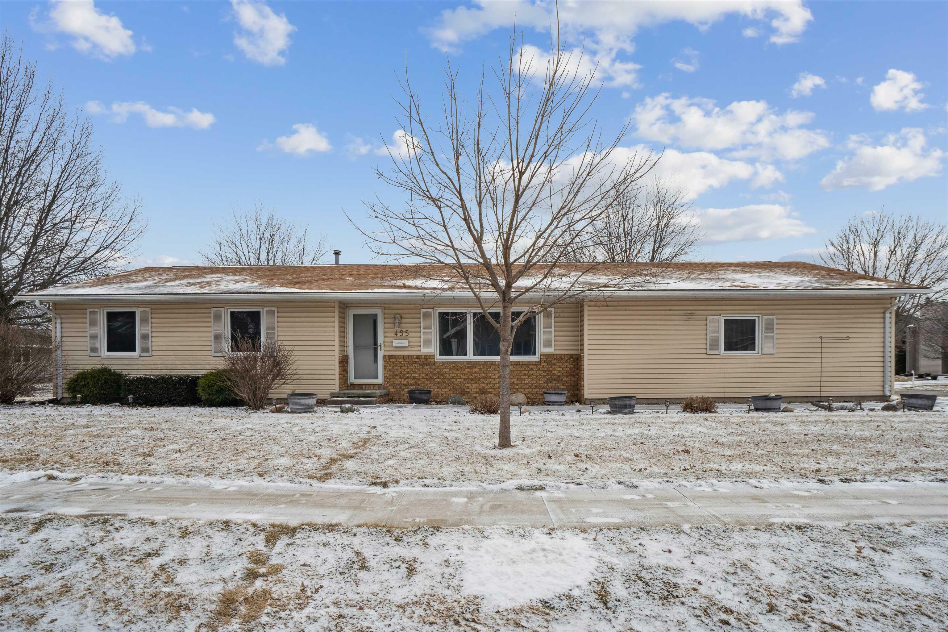 Property Photo:  455 Olympic Drive  IA 50701 