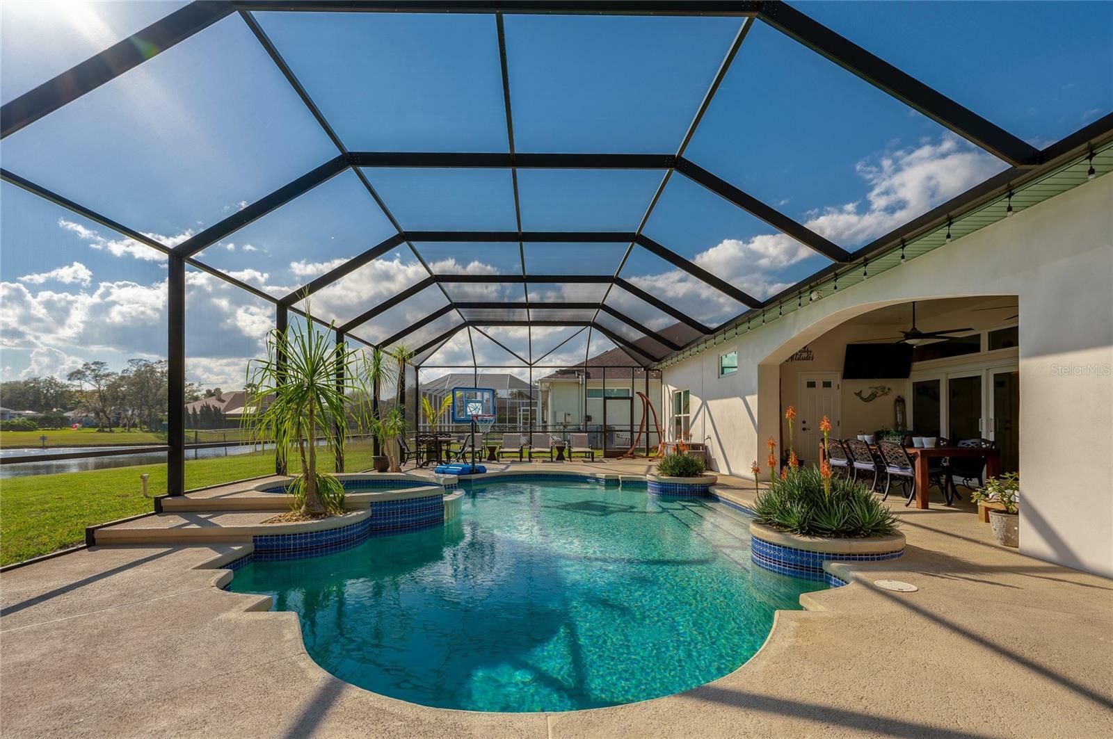 Property Photo: 6071 Sabal Hammock Circle FL 32128