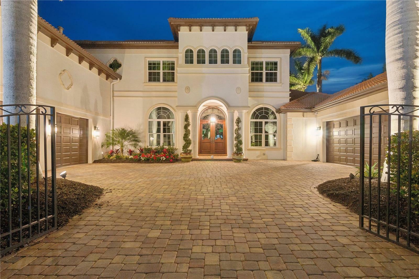 Property Photo: 13315 Palmers Creek Terrace FL 34202