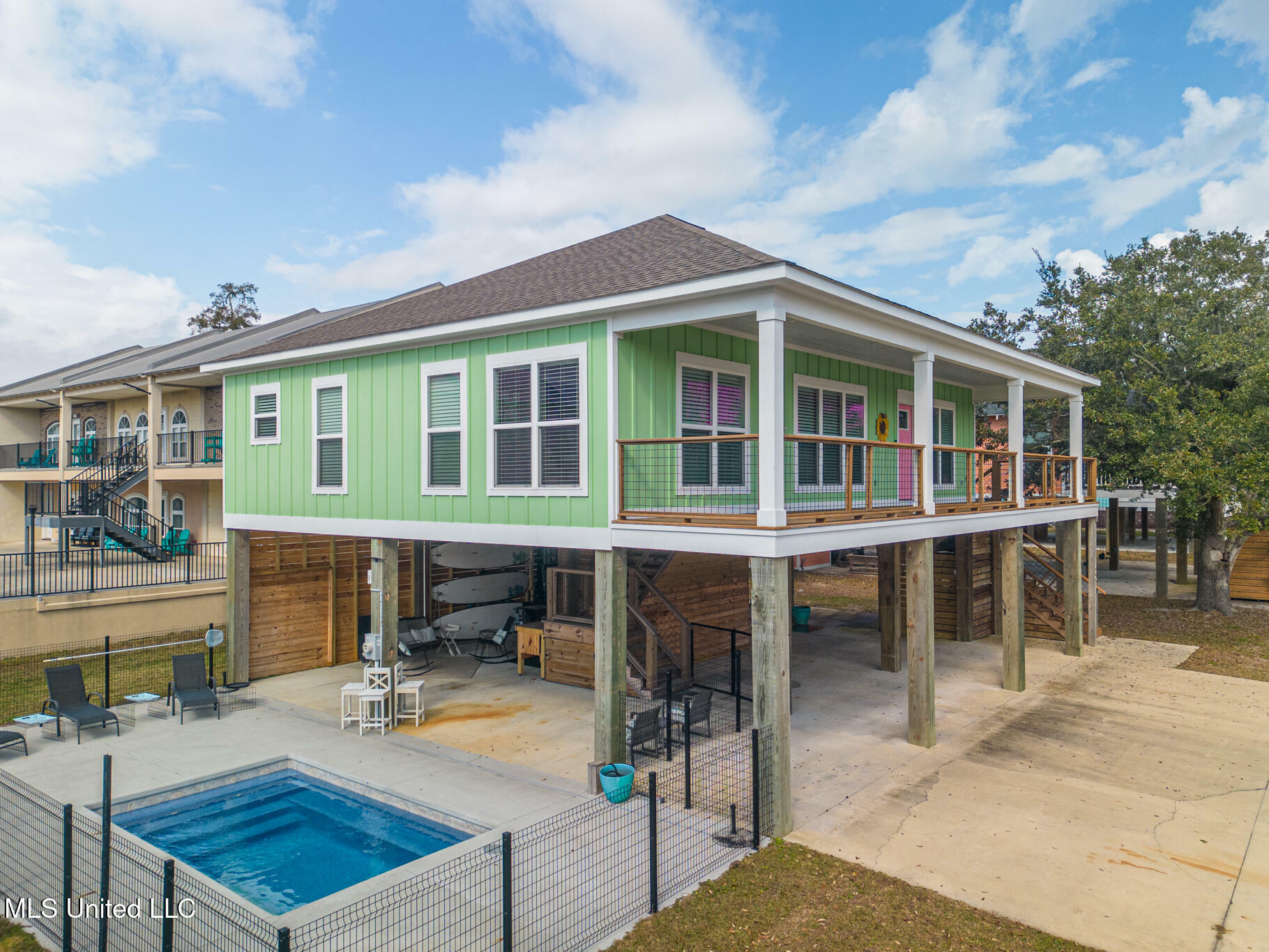 Property Photo: 220 Oak Gardens Avenue MS 39560