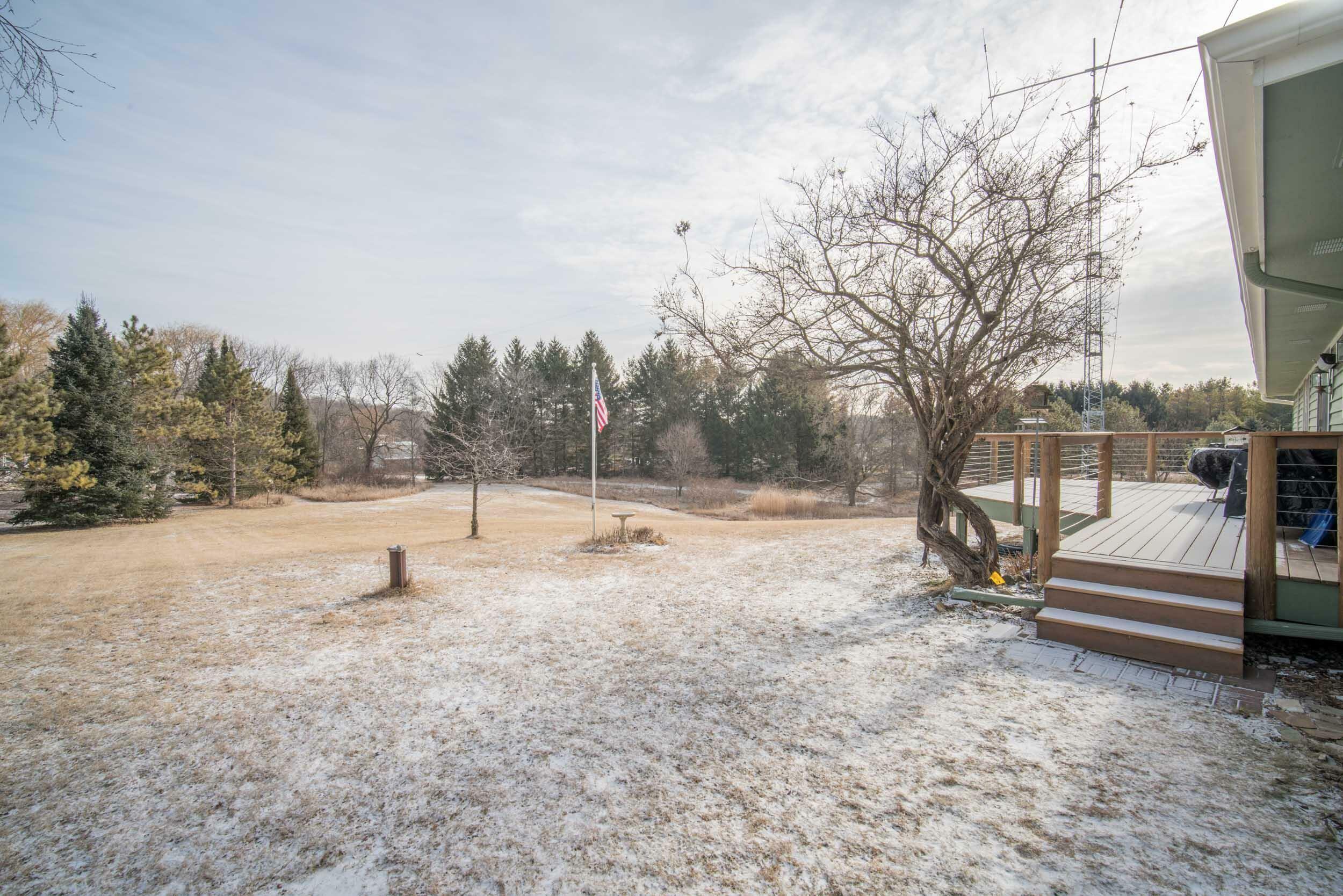 Property Photo:  2057 Ann Ct  WI 53040 