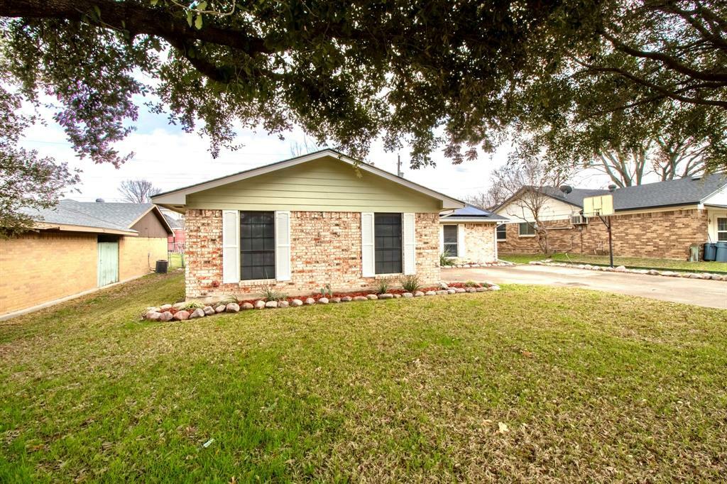 Property Photo:  1532 Valley Trail  TX 75149 