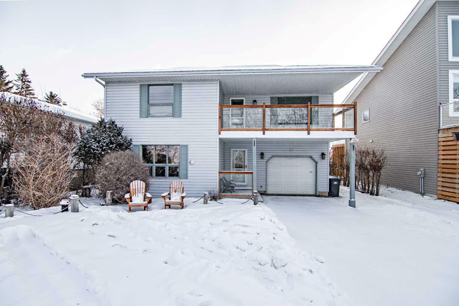 Photo de la propriété:  27 Jarvis Bay Drive  AB T4S 1R9 