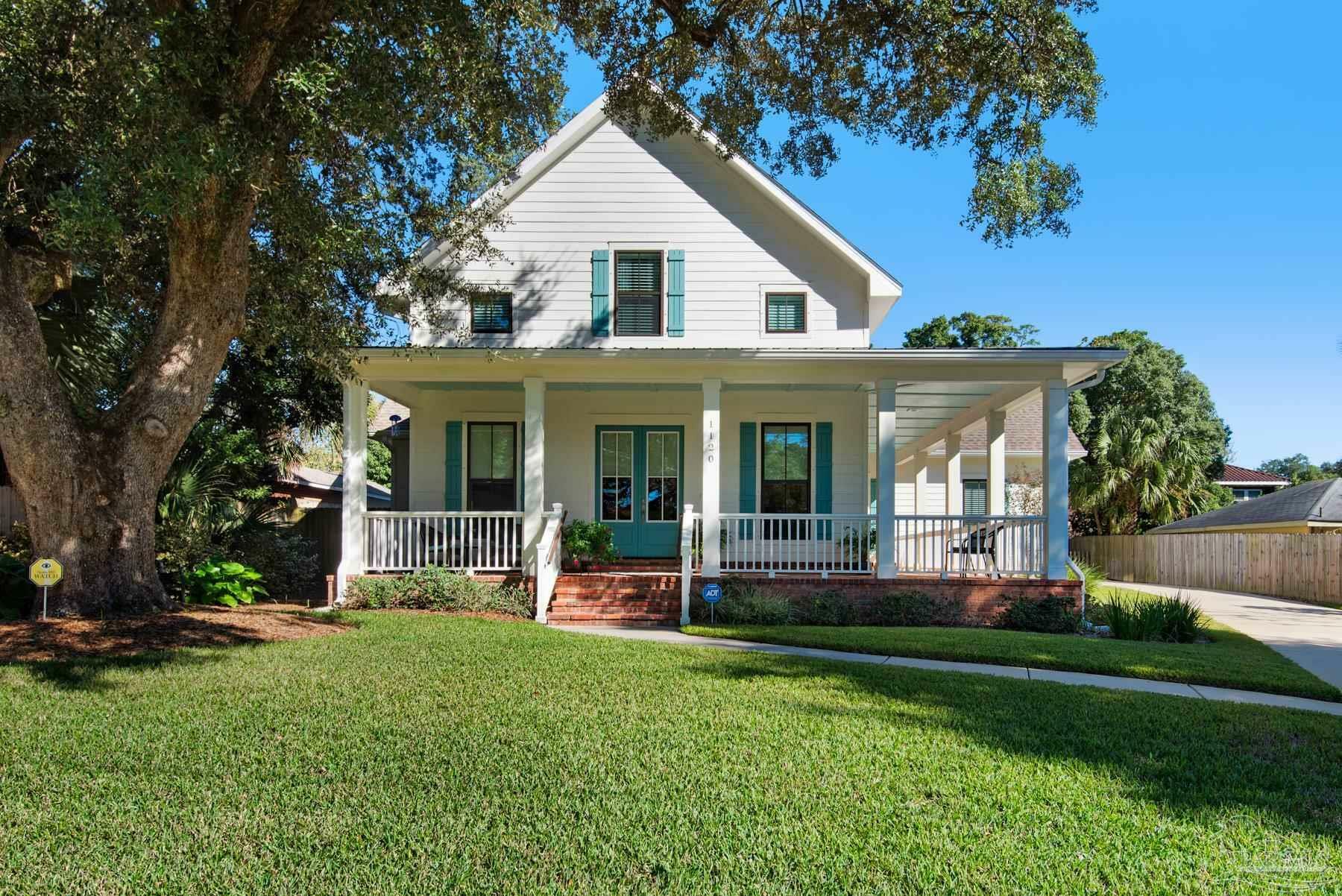 Property Photo:  1120 N Devilliers St  FL 32501 