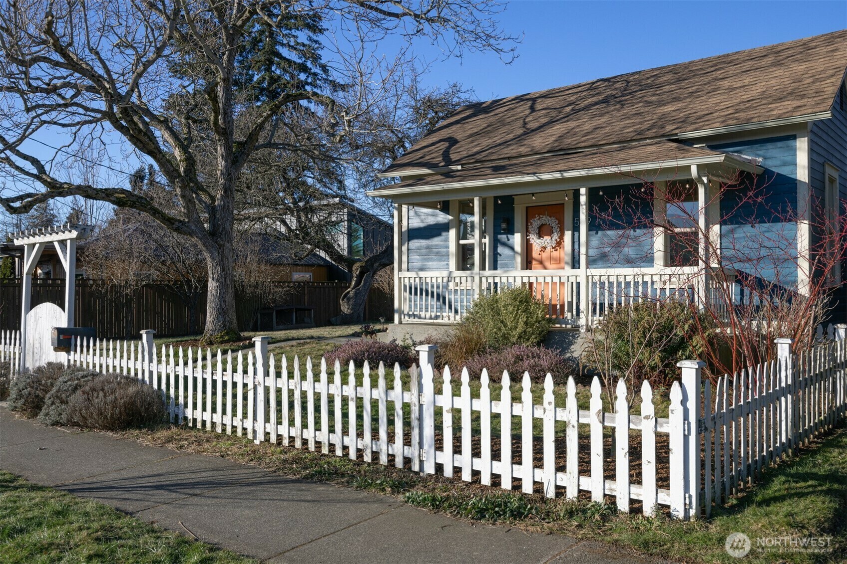 Property Photo:  509  Carolina Street  WA 98225 