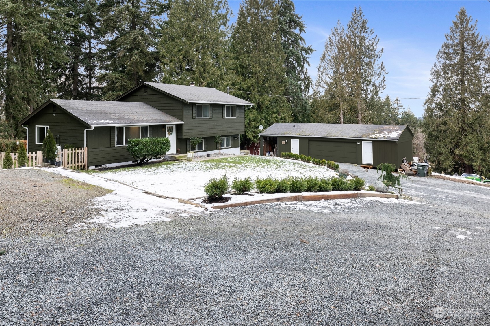 Property Photo:  23020  114th Avenue E  WA 98338 