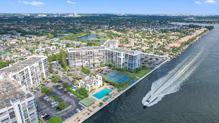 Property Photo: 800 Parkview Dr 909 FL 33009