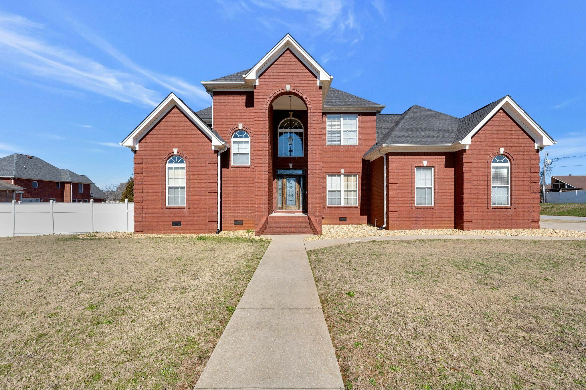 Property Photo: 711 Beverly Dr AL 35661 - MUSCLE S