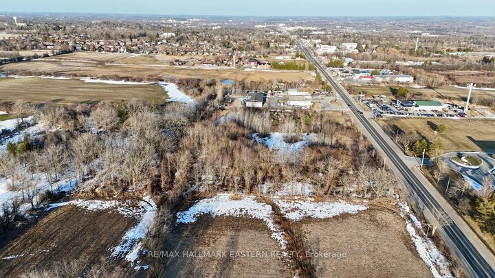 Property Photo:  2100 Lansdowne Street  ON K9J 0G5 