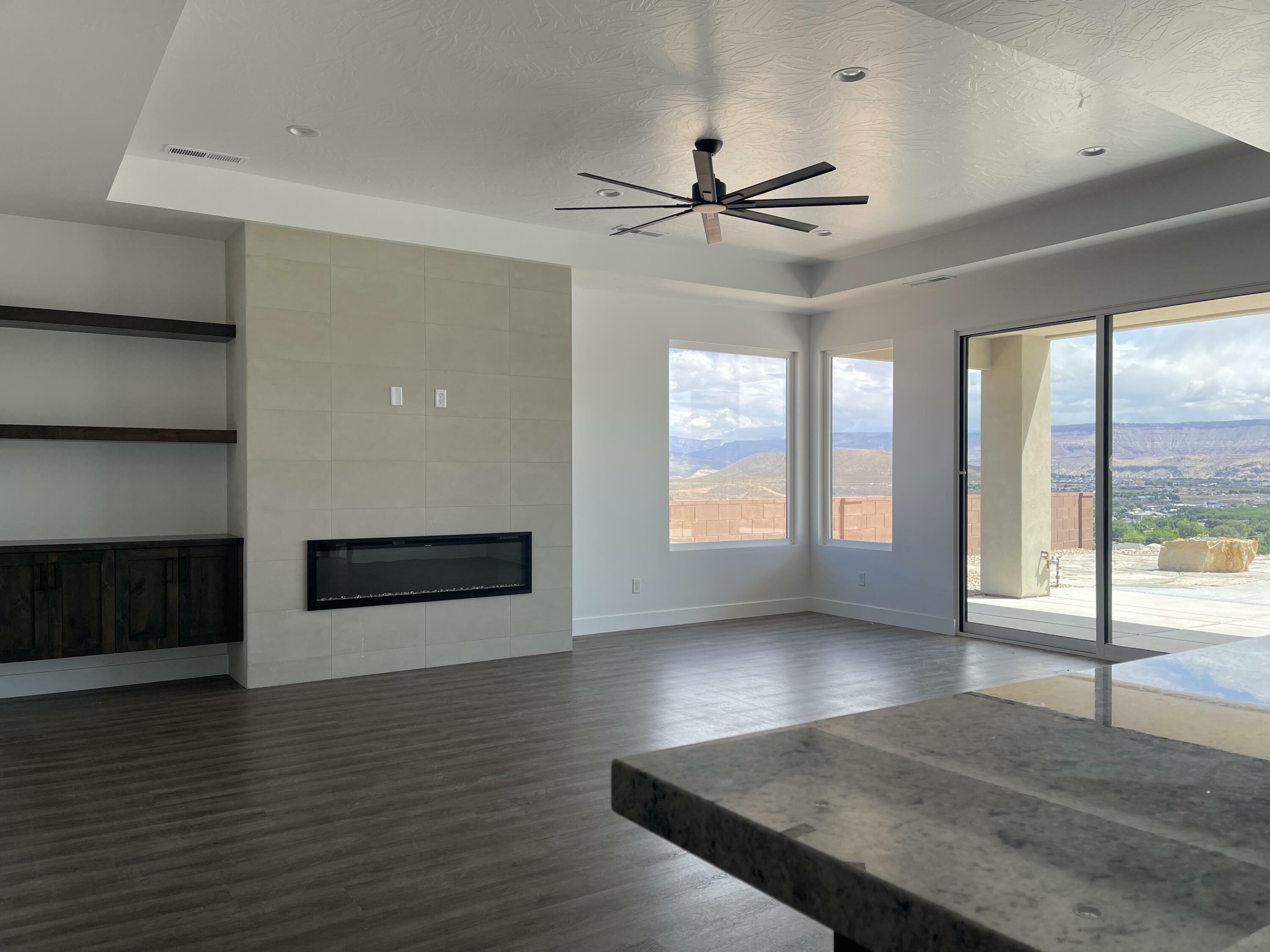 Property Photo: 603 S 1800 W UT 84737