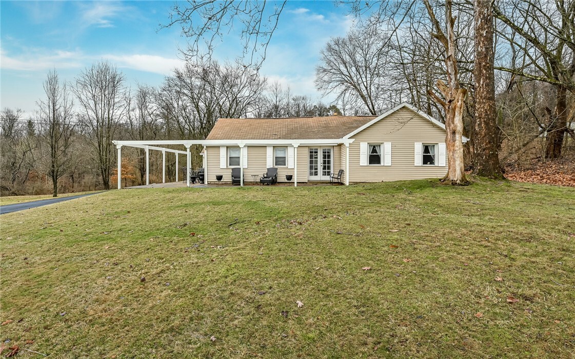 5236 Middle Rd  Gibsonia PA 15044 photo