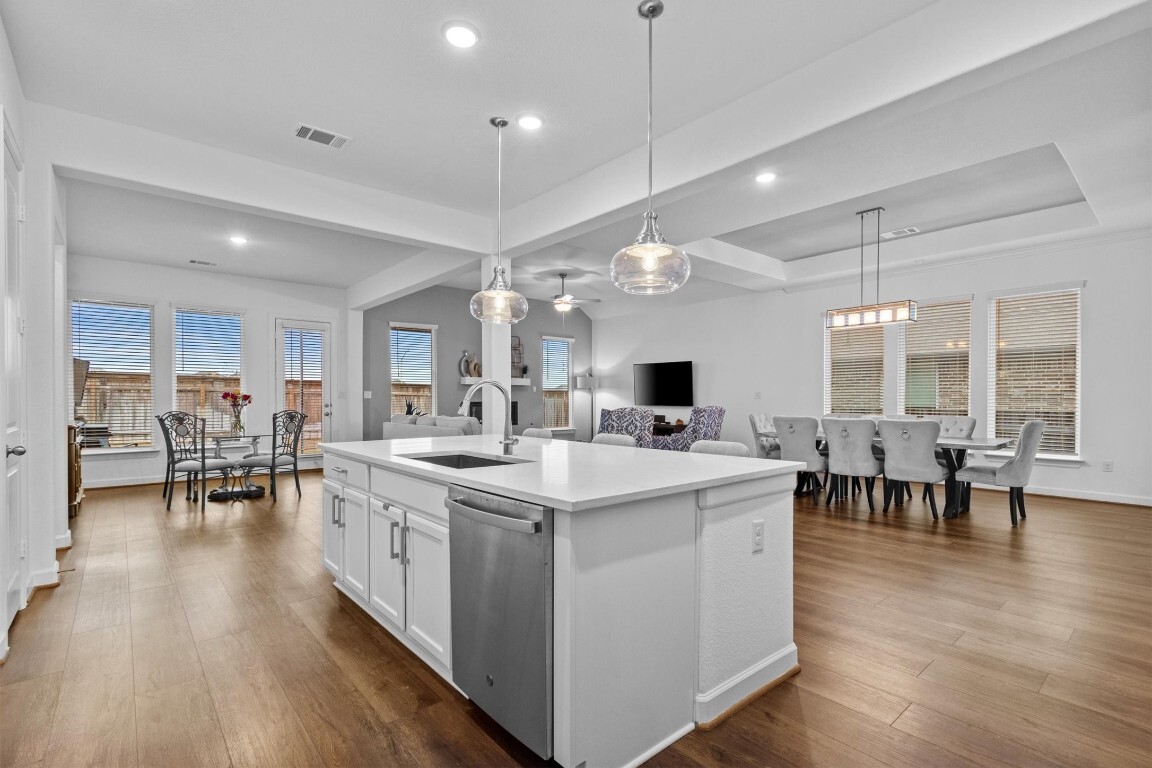 Property Photo:  872 Wild Pecan Loop  TX 78610 
