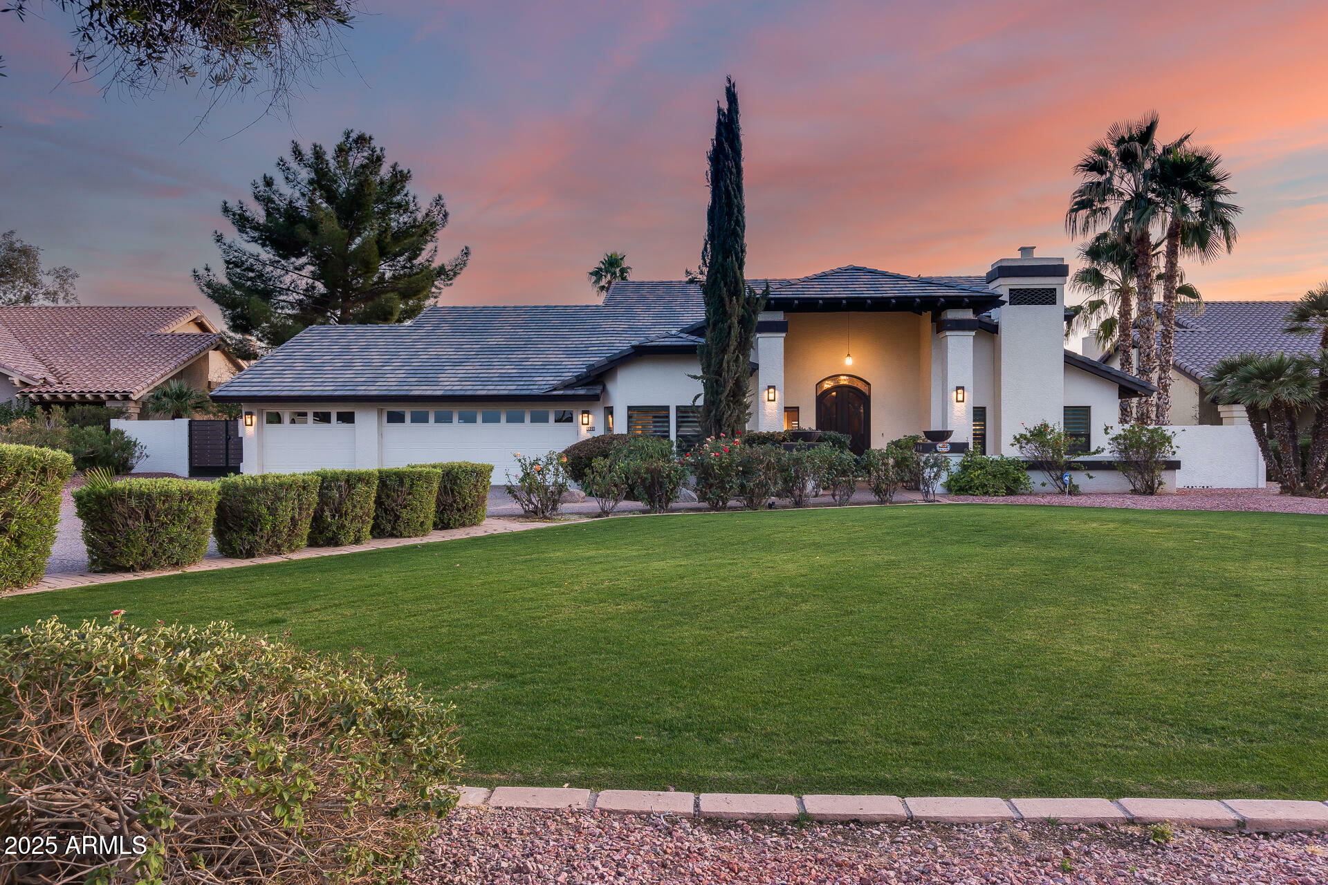 Property Photo: 9921 E Doubletree Ranch Road AZ 85258