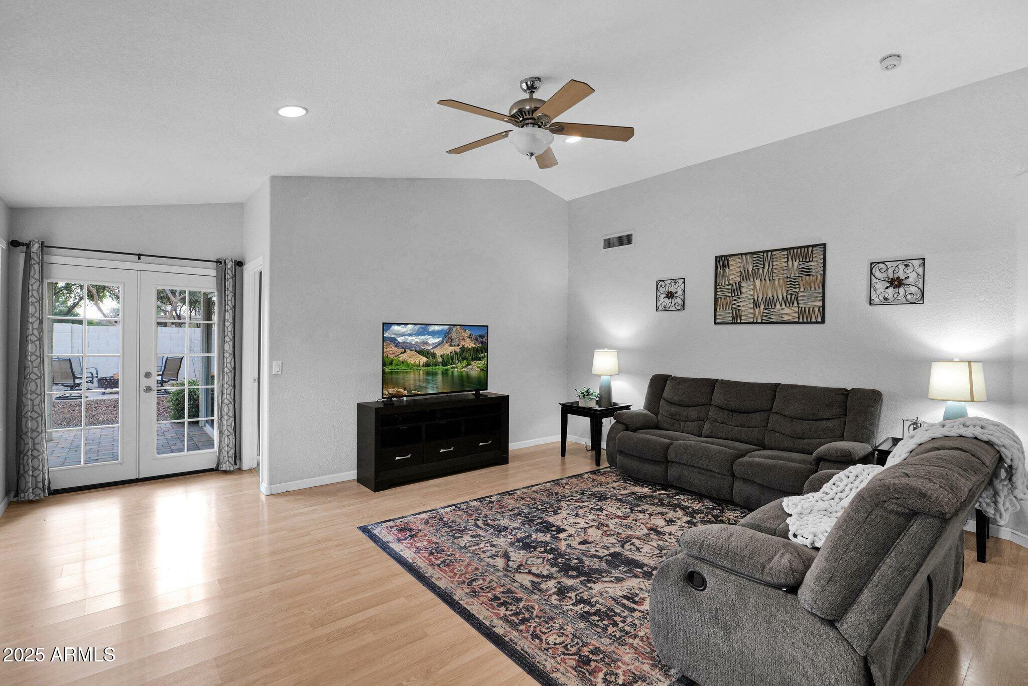 Property Photo:  473 S Ash Street  AZ 85233 