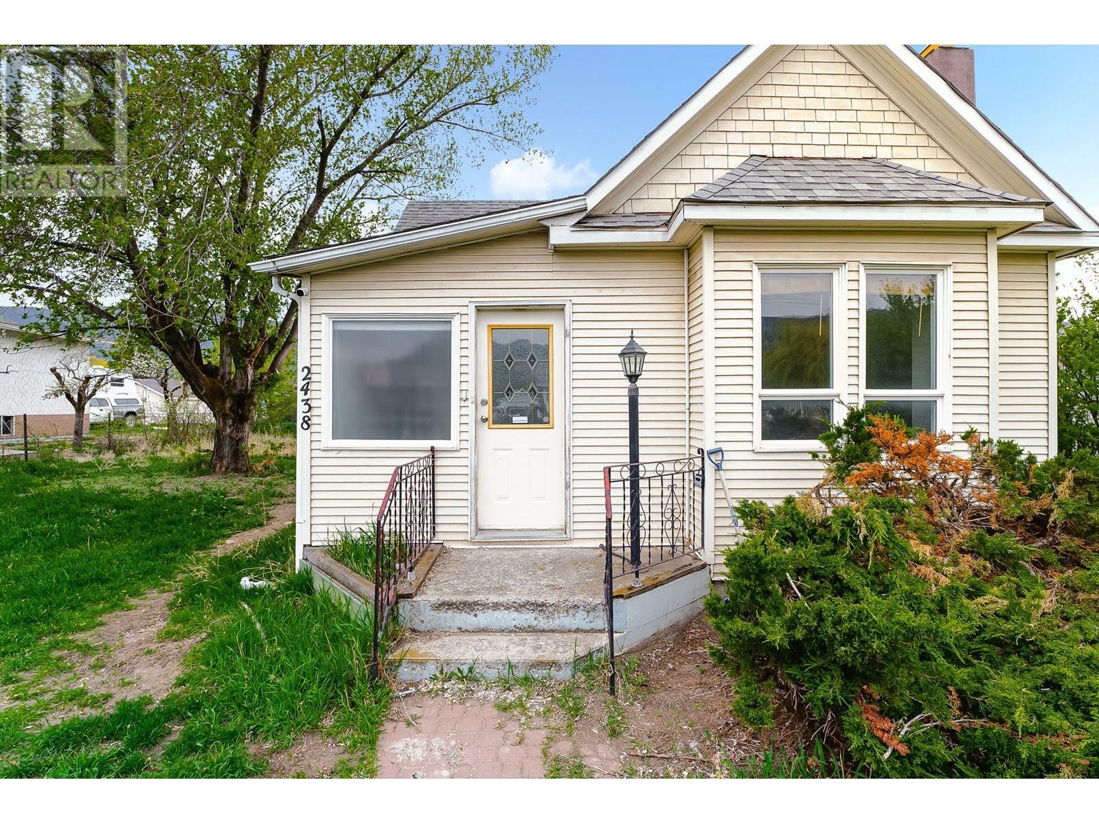 Property Photo: 2438 Jackson Avenue BC V1K 1B8