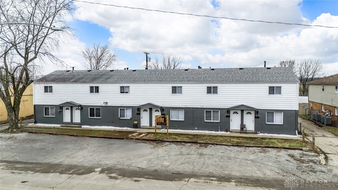 Property Photo: 1352 Saint Adelbert Avenue OH 45404