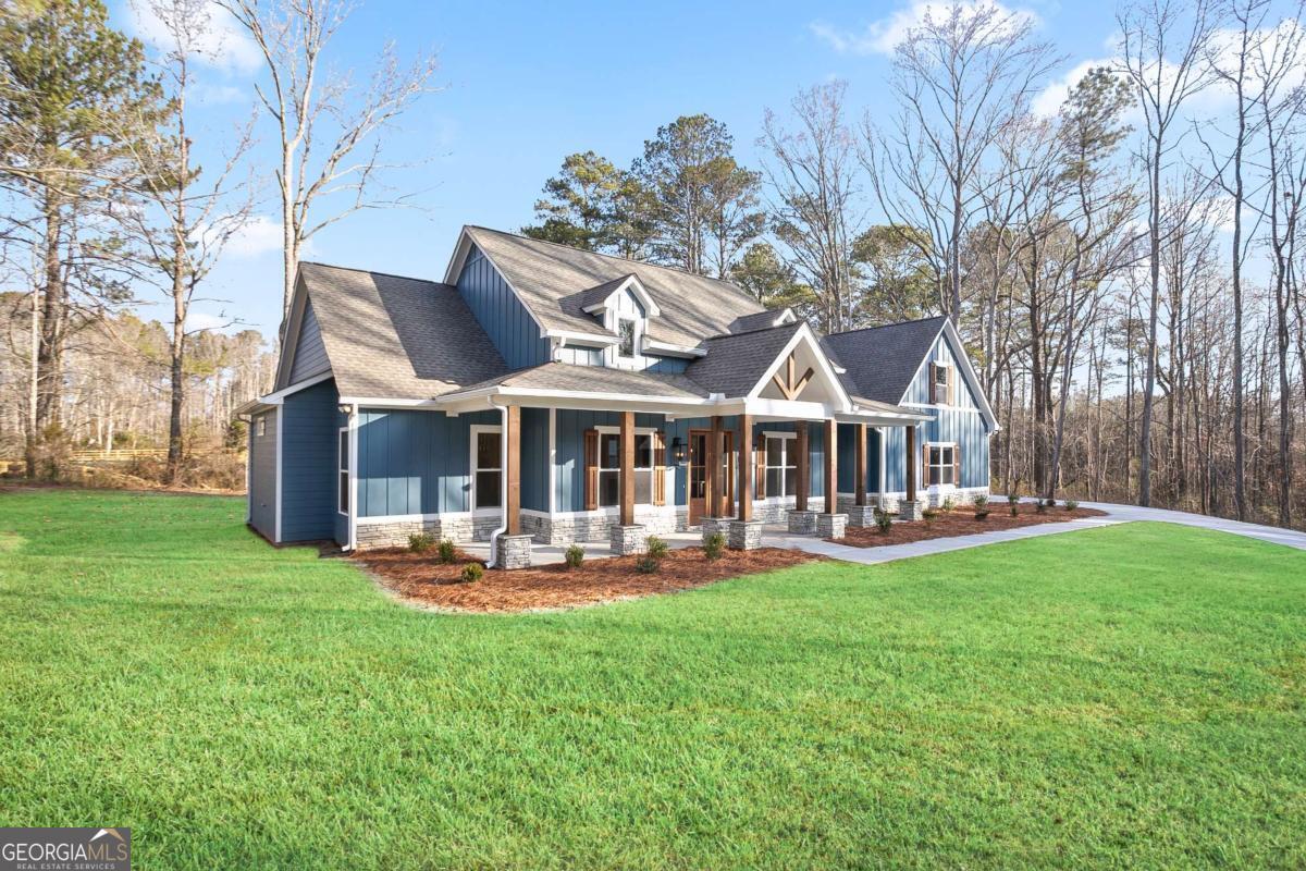 Property Photo: 602 Sandhill Hickory Level Road GA 30116