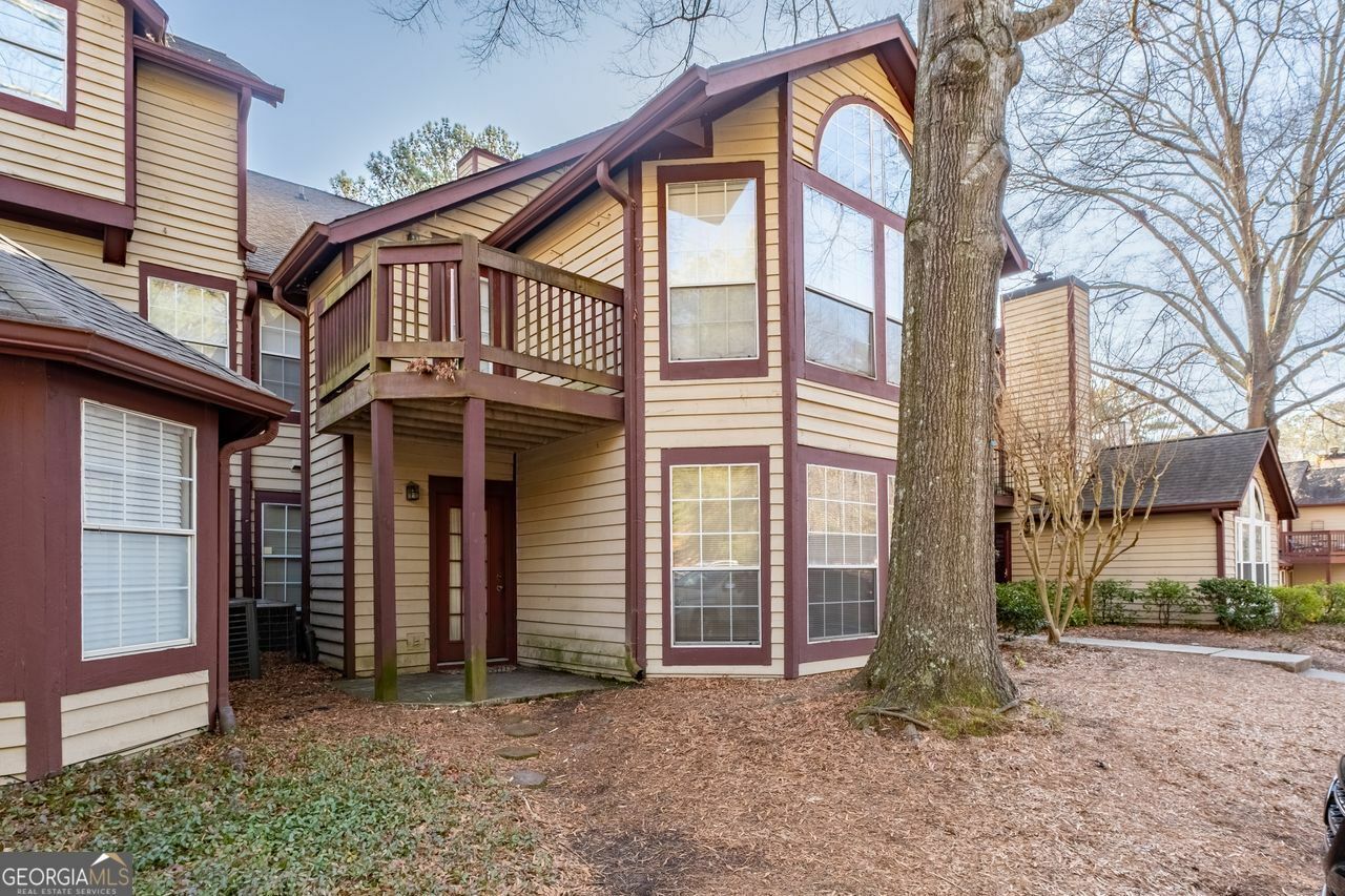 Property Photo:  306 Hawkstone Way  GA 30022 