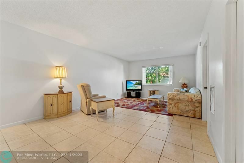 649 W Oakland Park Blvd 110A  Wilton Manors FL 33311 photo