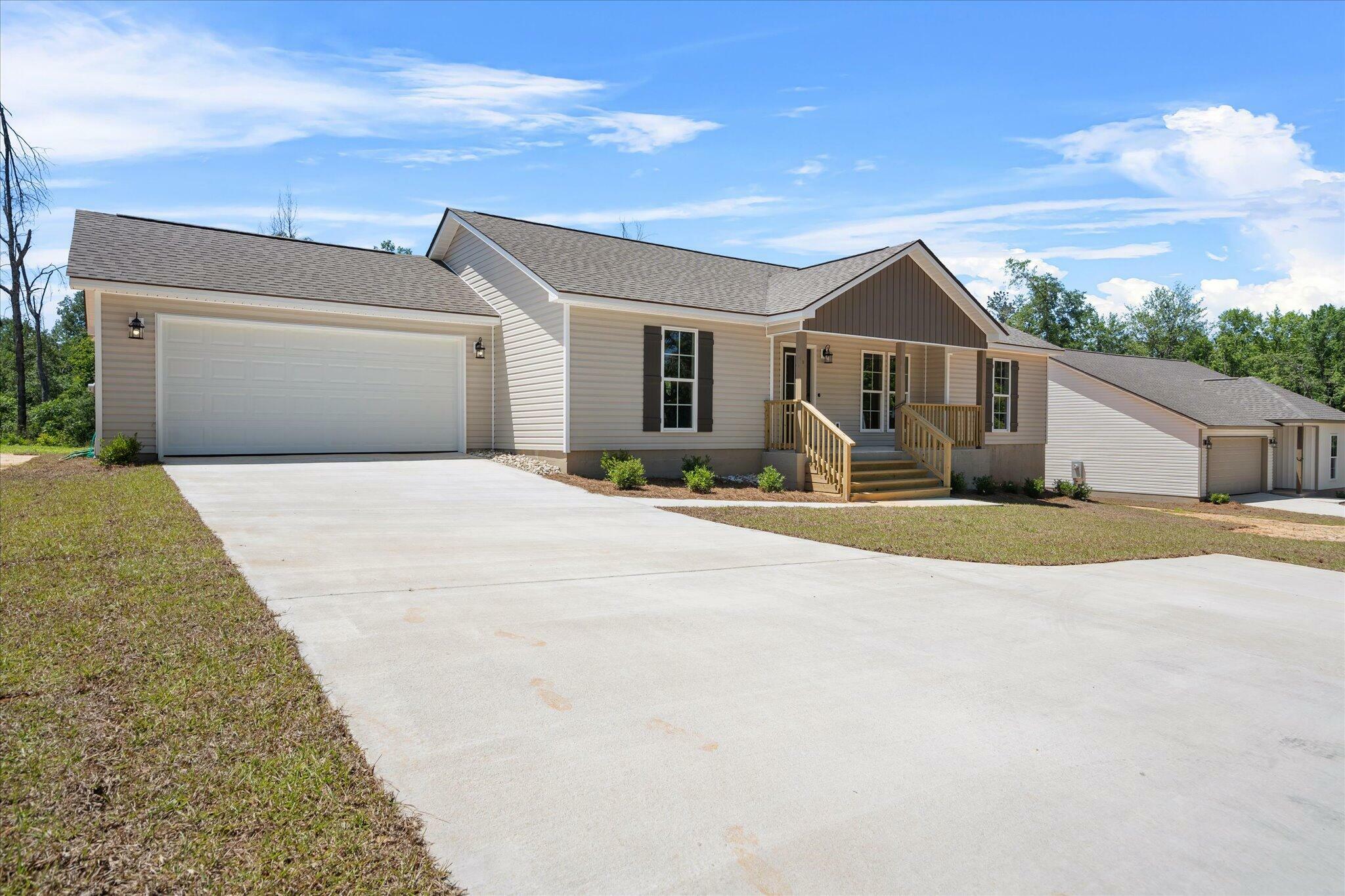 Property Photo: 1009 Browns Bridge Rd. MS 39401