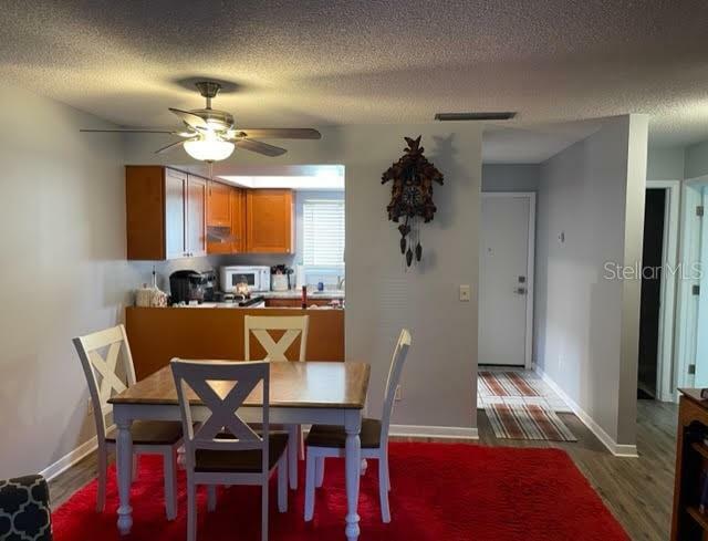 Property Photo:  215 Valencia Boulevard 212  FL 33770 