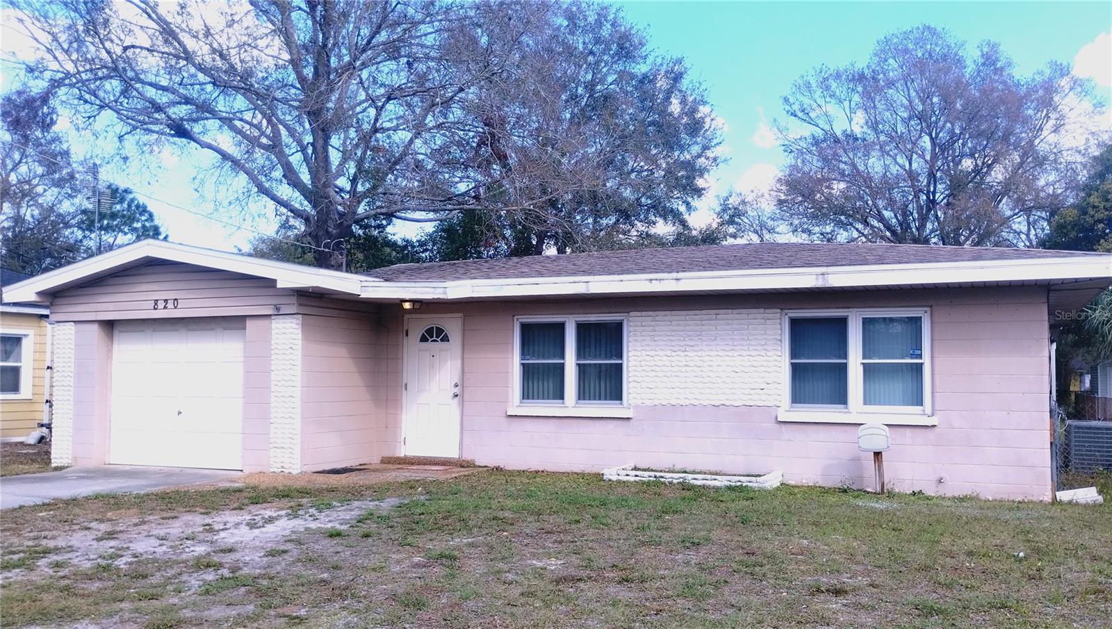 Property Photo:  820 28th Street NW  FL 33881 
