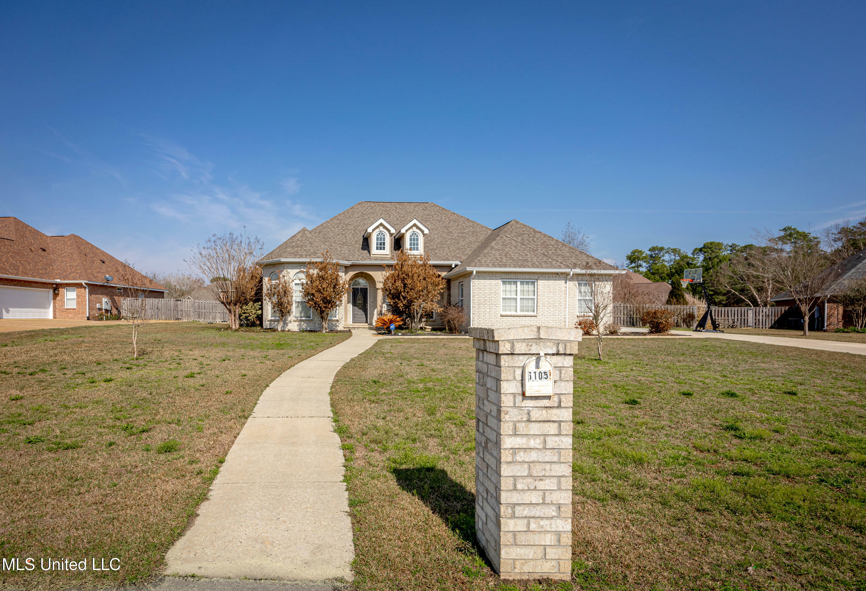 Property Photo:  6105 E Mossy Oak Drive  MS 39564 