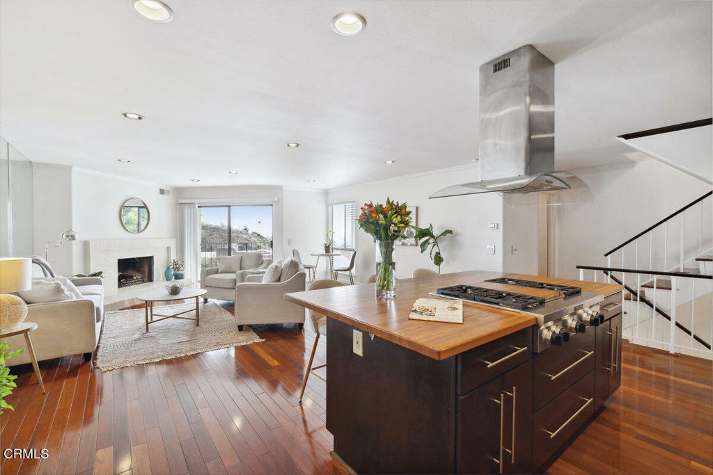 Property Photo: 903 Vallecito Drive CA 93001