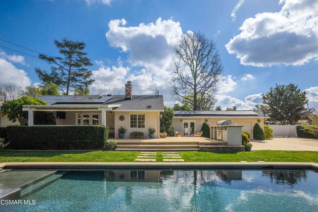 Property Photo:  1407 Strawberry Hill Road  CA 91360 