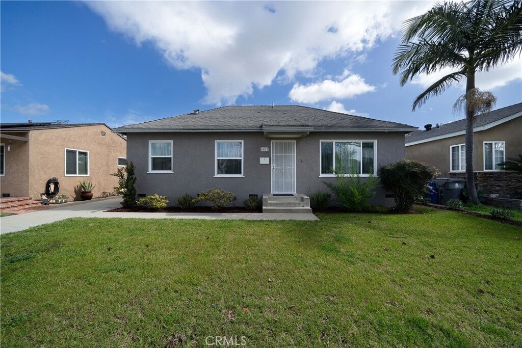 Property Photo:  6022 Adenmoor Avenue  CA 90713 