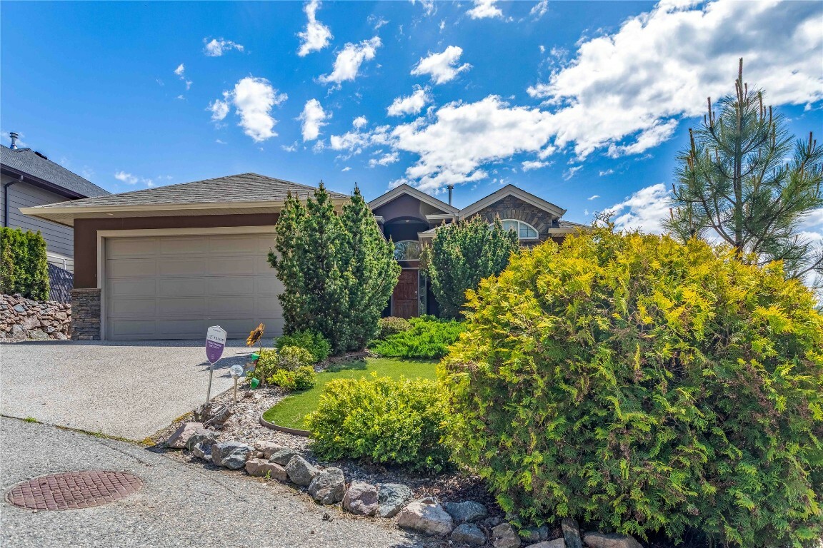 Property Photo: 2568 Lake Breeze Court BC V4V 2M8